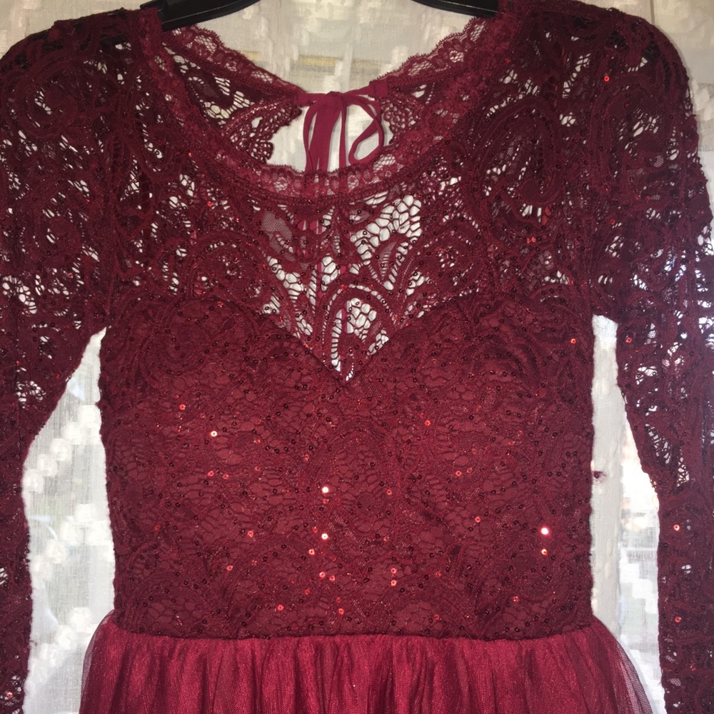 Dress - Picture 5 of 5